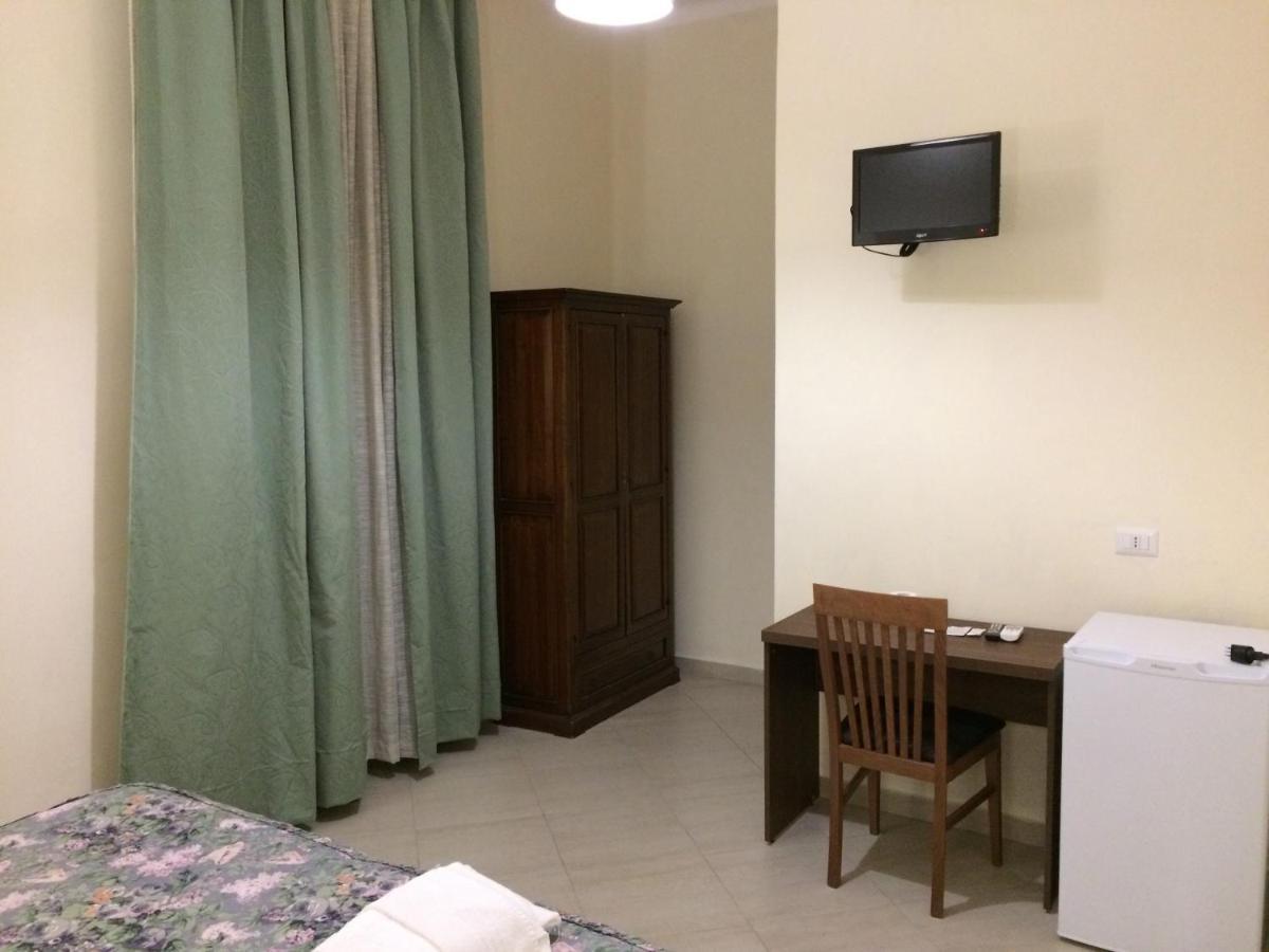 Enrica Hotel